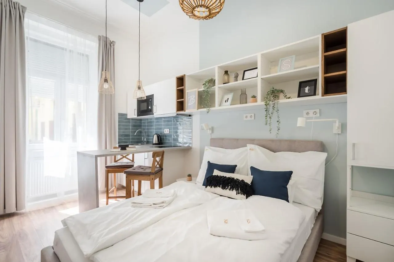 A13- Boutique Apartments, Best Location, By Bqa Budapeszt 0*,  Węgry