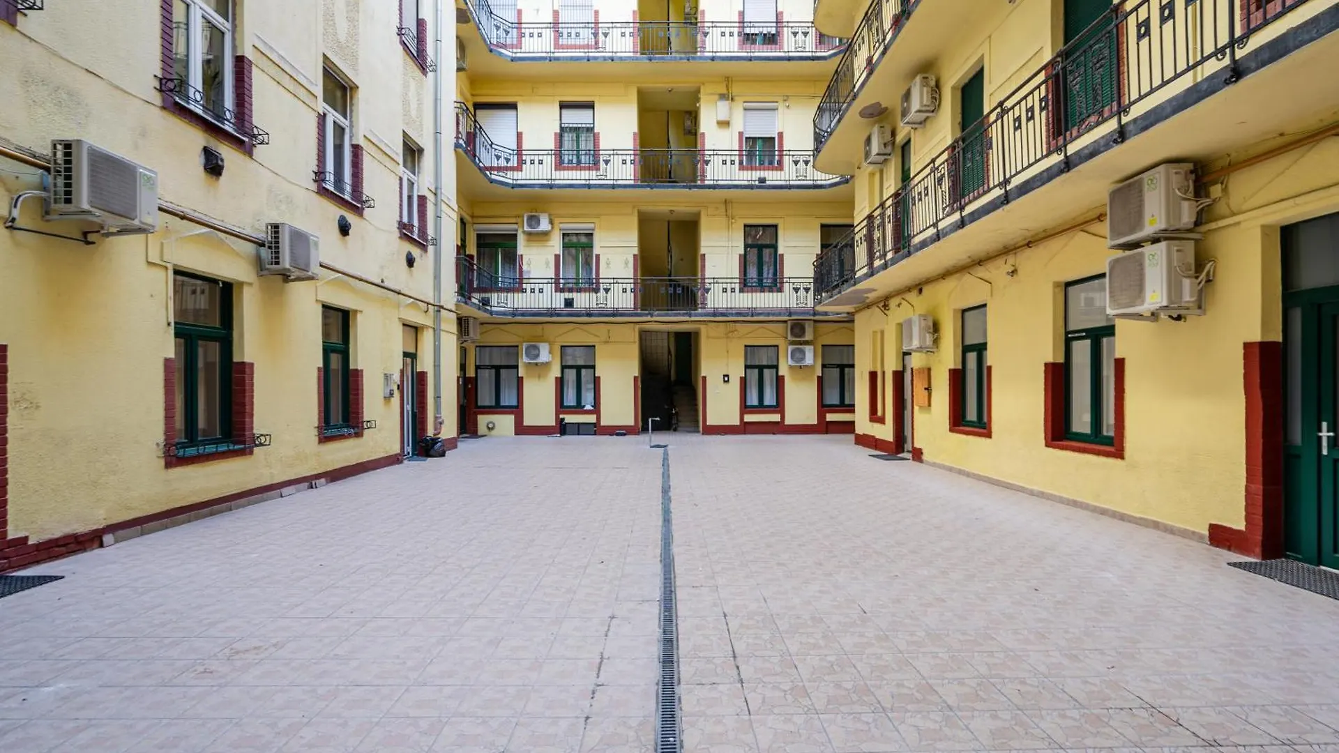 A13- Boutique Apartments, Best Location, By Bqa Budapešť 0*,