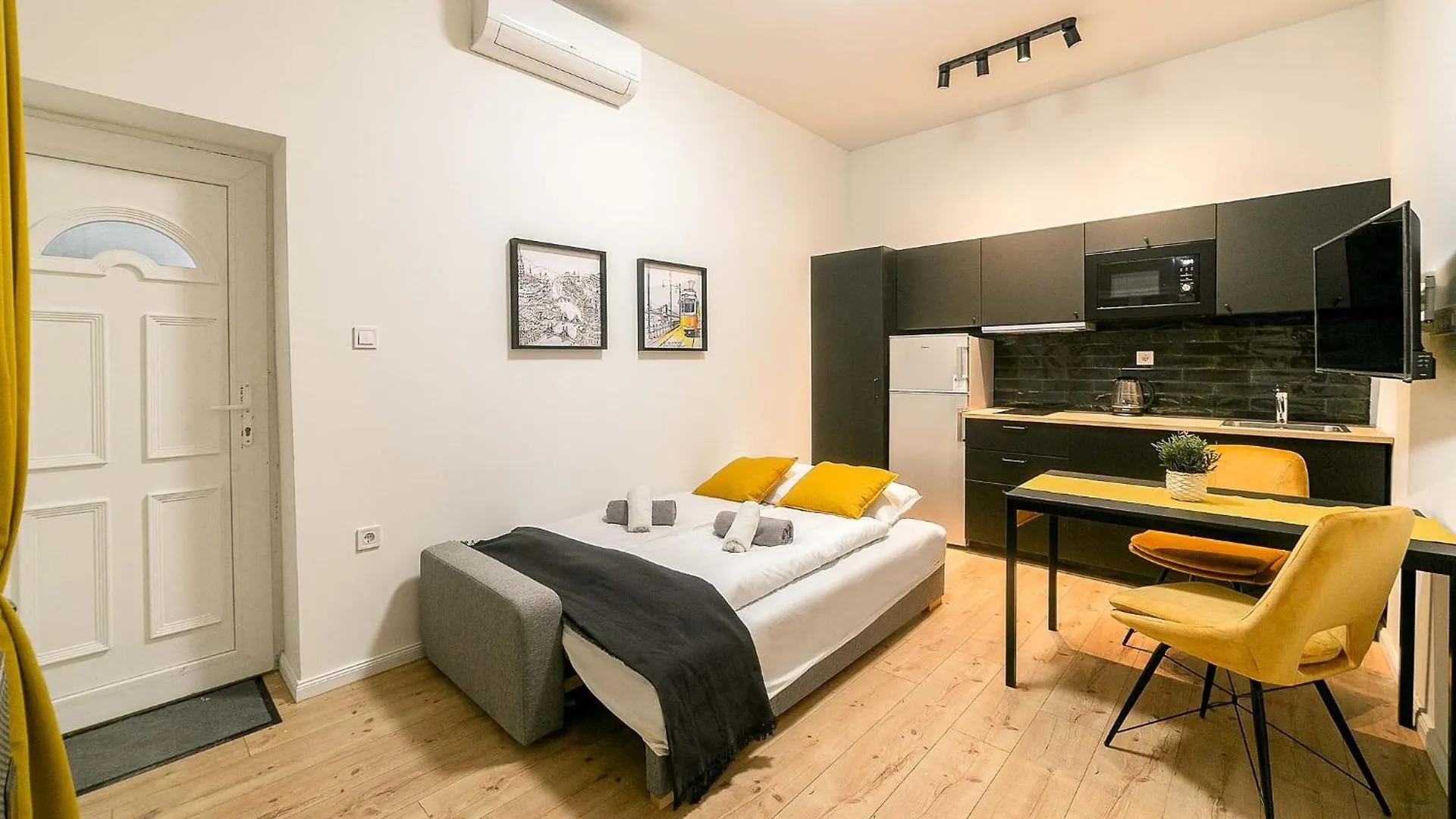 A13- Boutique Apartments, Best Location, By Bqa Budapest Hungary